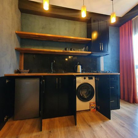 Irina'S Apartments Kutaisi Esterno foto